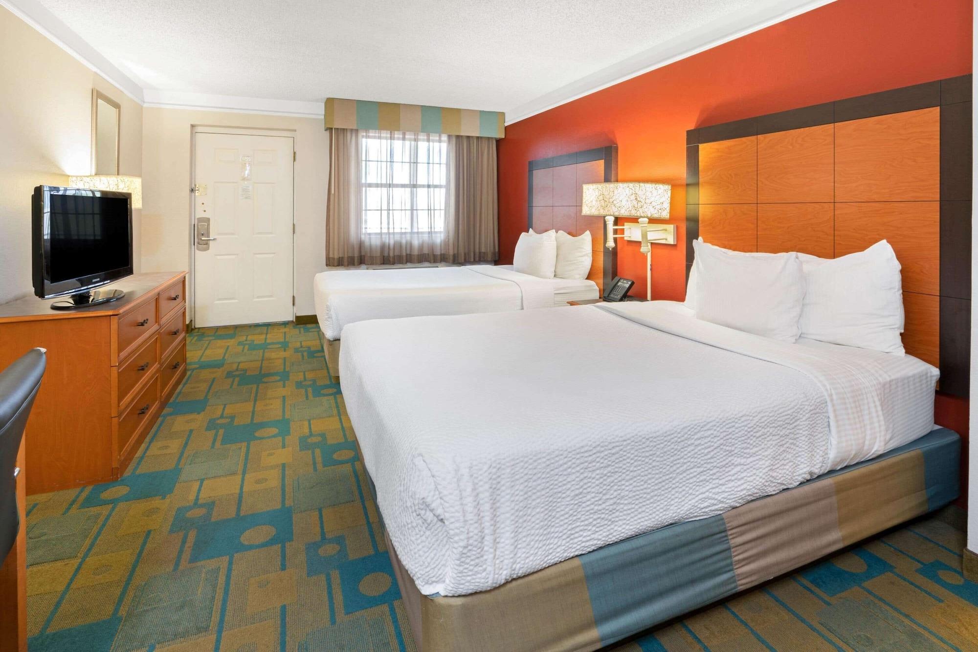 La Quinta Inn By Wyndham Phoenix Sky Harbor Airport Темпе Экстерьер фото