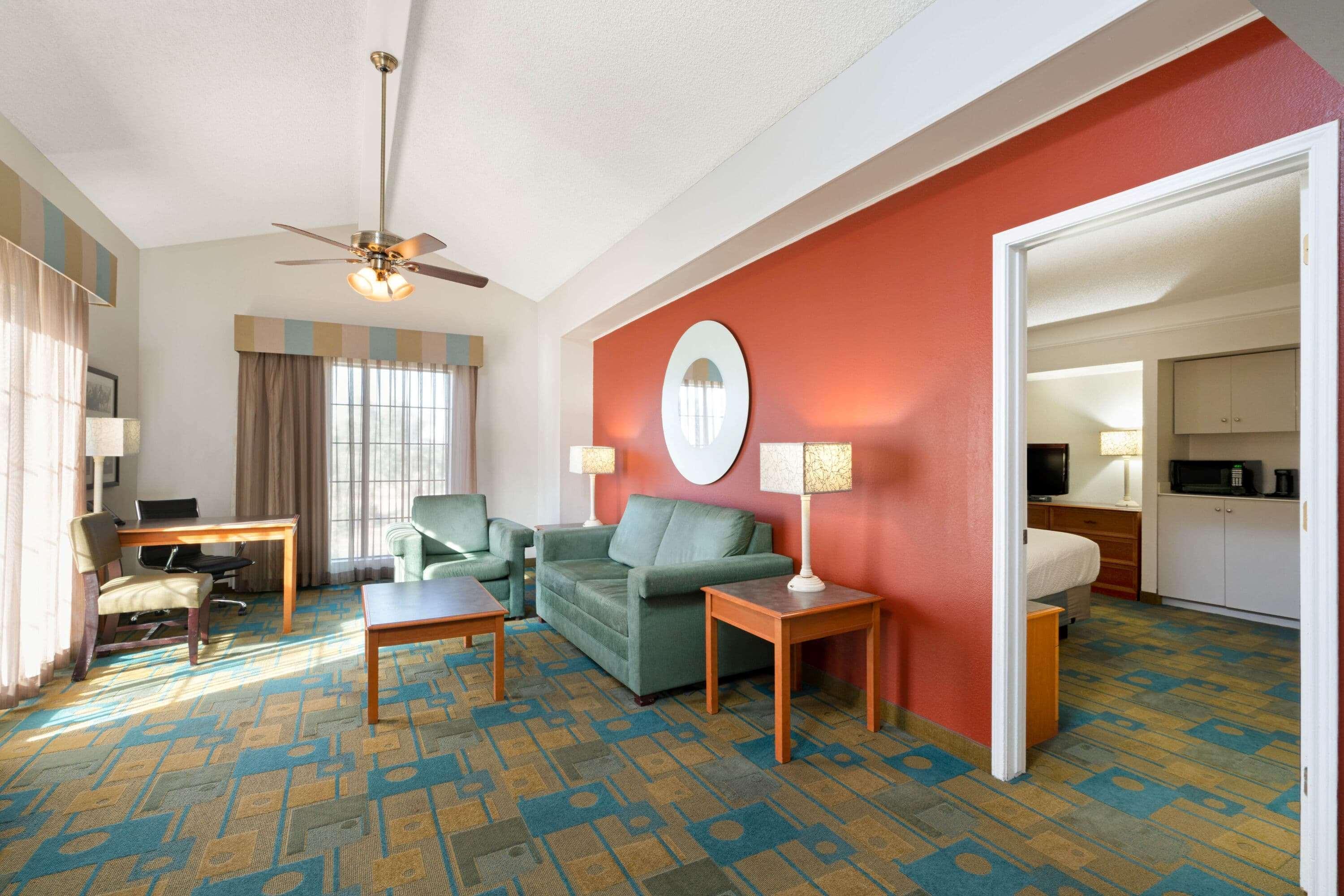 La Quinta Inn By Wyndham Phoenix Sky Harbor Airport Темпе Экстерьер фото