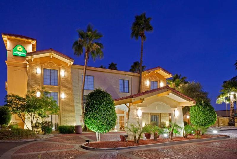 La Quinta Inn By Wyndham Phoenix Sky Harbor Airport Темпе Экстерьер фото